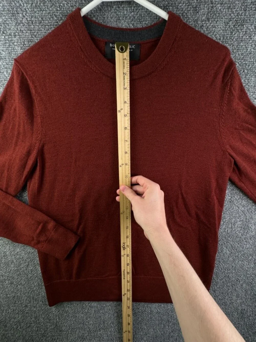 Banana Republic Baruffa Pullover Knit Sweater Soft Medium Red Merino Wool Adult